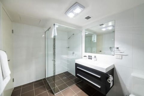 Accommodate Canberra - Century - Accommodation Burleigh 6