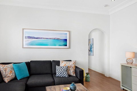 Beachside Bliss - Accommodation Burleigh 4