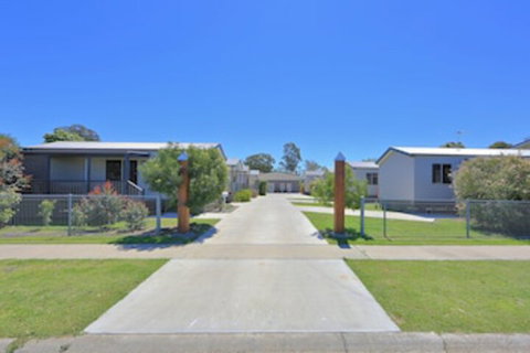 Dalby Tourist Park - Accommodation Burleigh 0