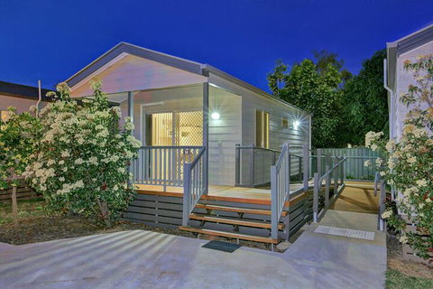 Dalby Tourist Park - Accommodation Burleigh 1