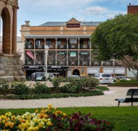 Bathurst Royal Apartments - Accommodation Burleigh