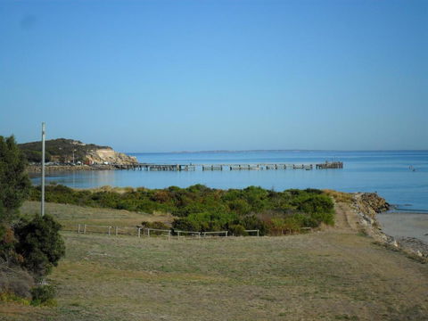 Costa Plenti Southend BnB - Accommodation Burleigh 4