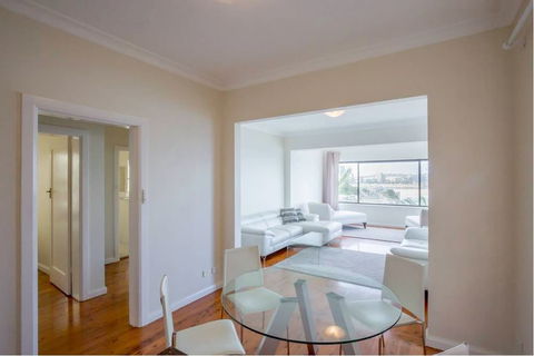 Ultimate Bondi Escape 2 - Accommodation Burleigh 4