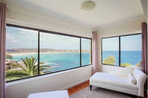 Ultimate Bondi Escape 2 - Accommodation Burleigh 0
