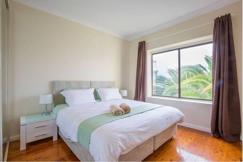 Ultimate Bondi Escape 2 - Accommodation Burleigh 1