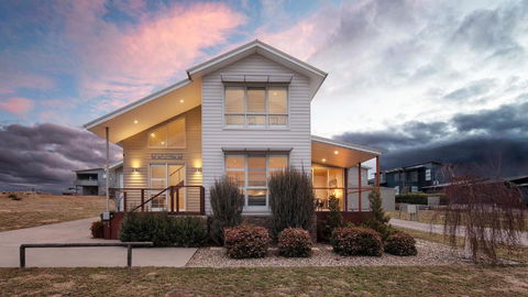 Alpine Snow Angels Retreat Luxurious Snowy Mountains Living - Accommodation Burleigh 2