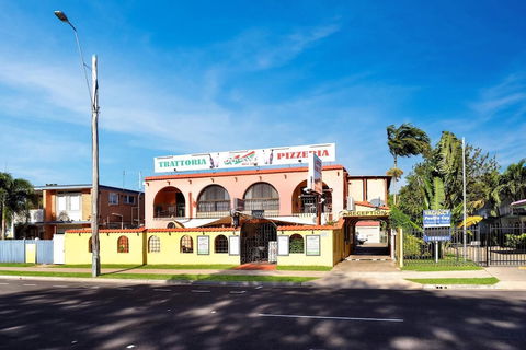Adobe Motel - Accommodation Burleigh 0