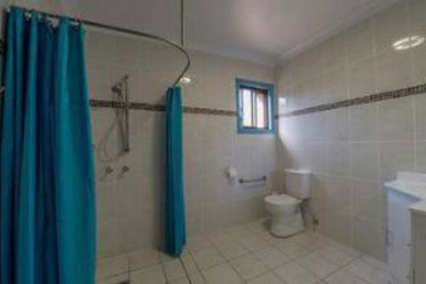 CBD Accommodation Tamworth - Accommodation Burleigh 0