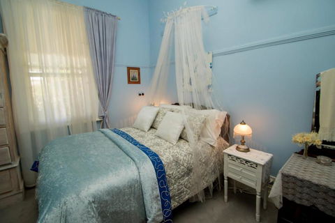 Ellas Place - Accommodation Burleigh 3