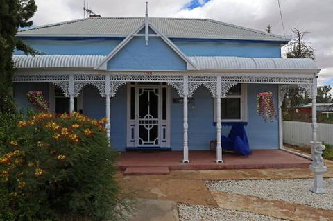Ellas Place - Accommodation Burleigh 5