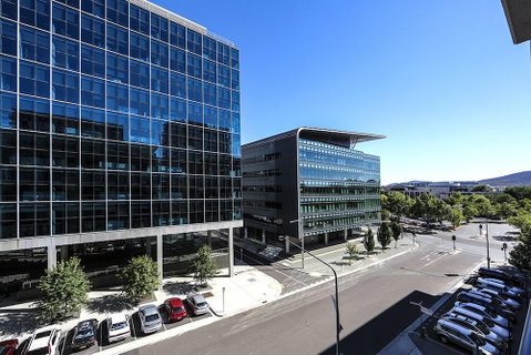 Accommodate Canberra - Metropolitan - Accommodation Burleigh 5
