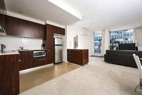 Accommodate Canberra - Metropolitan - Accommodation Burleigh 1