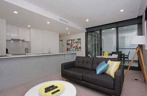 Accommodate Canberra - IQ - Braddon - Accommodation Burleigh 5