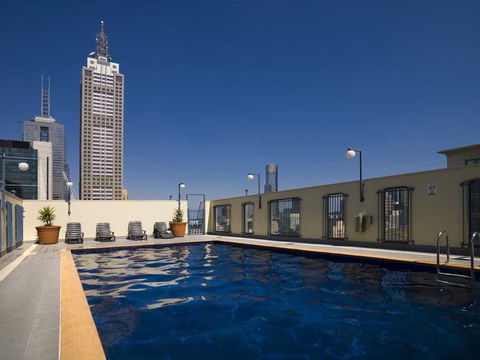 CBD Vistas - Accommodation Burleigh 0