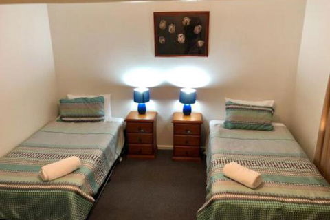 Abbey Apartments - Accommodation Burleigh 3