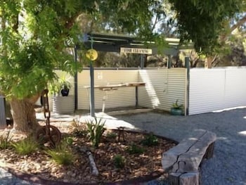 Longbeach Apartments Coffin Bay - Accommodation Burleigh 6