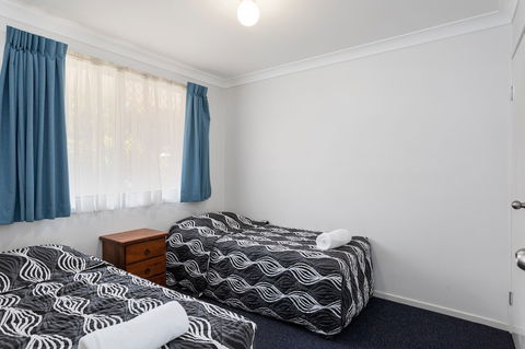 Apollo Lodge - Accommodation Burleigh 5