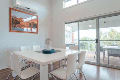 Aruma River Resort - Accommodation Burleigh 3