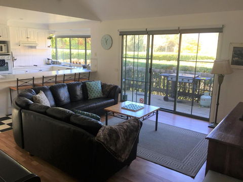 Home Farm Healesville - Accommodation Burleigh 5