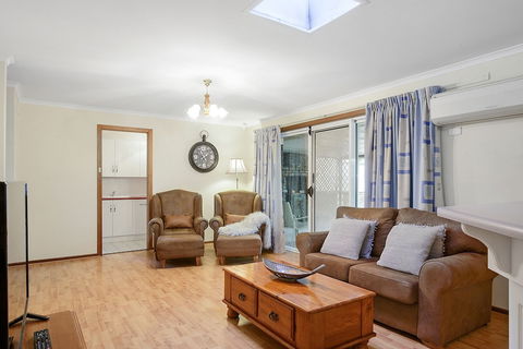 Moonta Bay Accommodation - Accommodation Burleigh 2