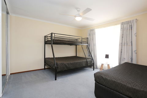 Moonta Bay Accommodation - Accommodation Burleigh 3