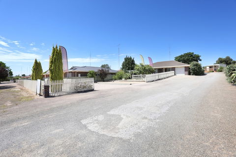 Moonta Bay Accommodation - Accommodation Burleigh 1