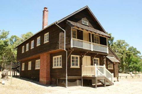 Fairbridge Village - Accommodation Burleigh 6