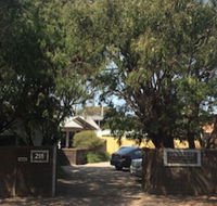 Springtide Studio Apartments - Accommodation Burleigh