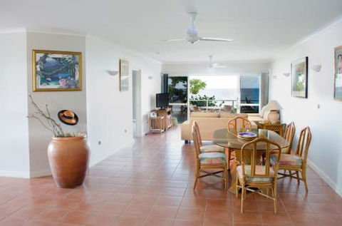 Ulysses 1 - Accommodation Burleigh 5
