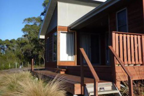 Yakkalla Holiday Cottage - Accommodation Burleigh 0