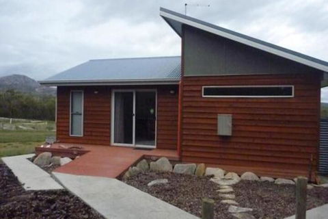 Yakkalla Holiday Cottage - Accommodation Burleigh 1