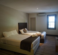 Southern Cross Hotel - Accommodation Burleigh