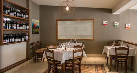 Royal Hotel Bowral - Accommodation Burleigh 2