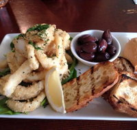 Waterloo Cup Hotel - Accommodation Burleigh