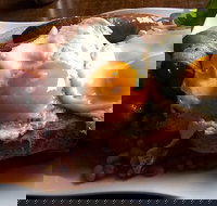 Church  Main - Accommodation Burleigh