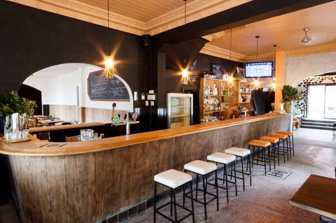 The Bridge Hotel - Accommodation Burleigh 0