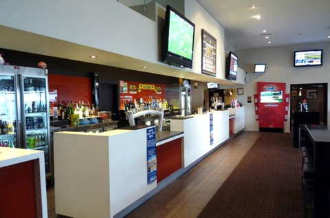 Grange Hotel - Accommodation Burleigh 1