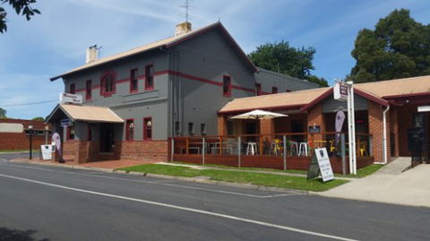 Meeniyan Hotel - Accommodation Burleigh 0