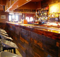 Crown Hotel Wentworth - Accommodation Burleigh
