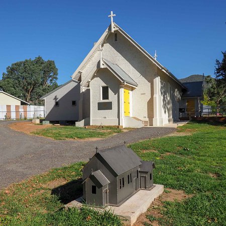 Eskdale ACT Accommodation Burleigh