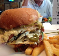 Da Grub - Accommodation Burleigh