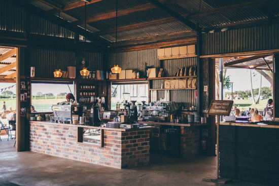 Hayters Hill NSW Accommodation Burleigh