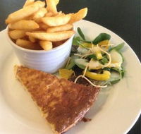 Betty's On Broadway - Accommodation Burleigh