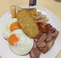 Coolabah Tree Cafe Roadhouse at Coles Express - Accommodation Burleigh