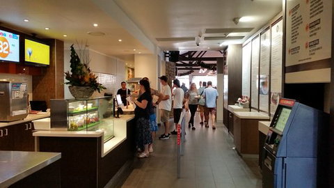 Peachtree Hotel - Accommodation Burleigh 0