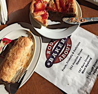 Round about Bakery - Accommodation Burleigh