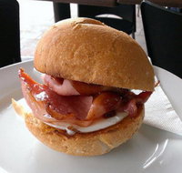 Bread  Butter - Accommodation Burleigh