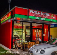 Pizza And Ribs On The Run - Accommodation Burleigh