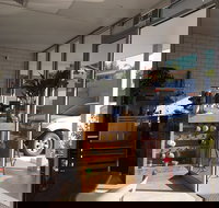 Scotts Hub - Accommodation Burleigh