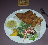 Stuart's Point Tavern - Accommodation Burleigh